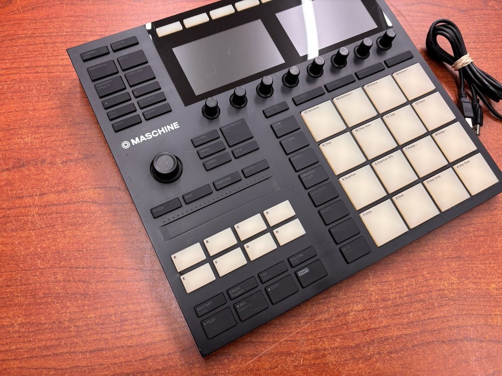 Native Instruments Maschine MK3 USB Audio+MIDI Interface System