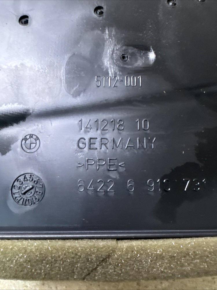 BMW E61 5 SERIES LEFT FRONT DASHBOARD VENT #6910731