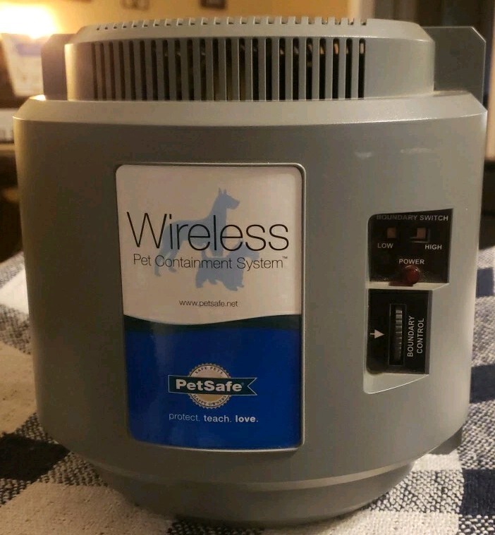 PetSafe RFA 443 Wireless Pet Containment System Transmitter Unit Only No Collar