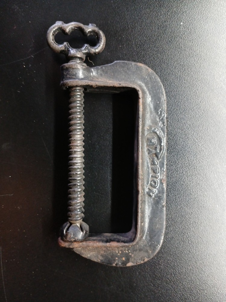 ANTIQUE CHAMPION "C" CLAMP SKELETON SCREW