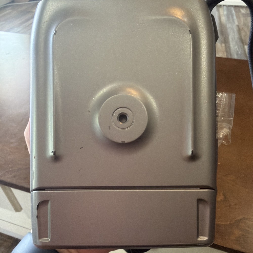 Polaroid One600 Classic Instant Camera Great Condition P24