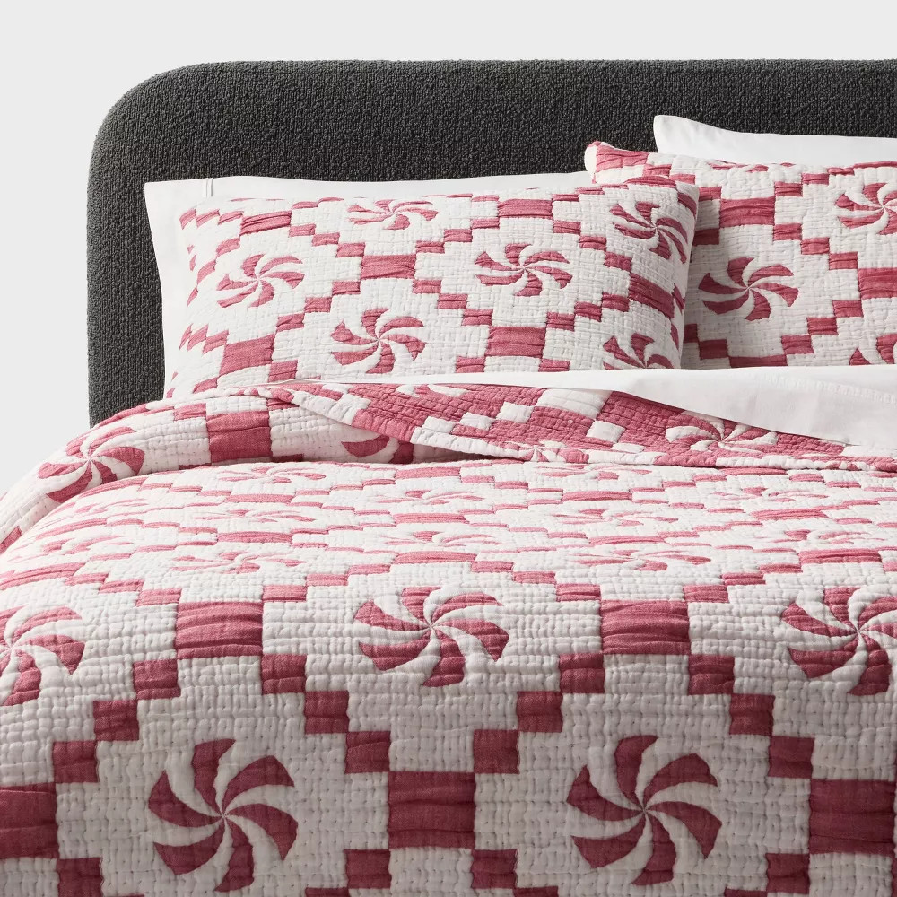 Holiday Matelasse Quilt Set - Threshold
