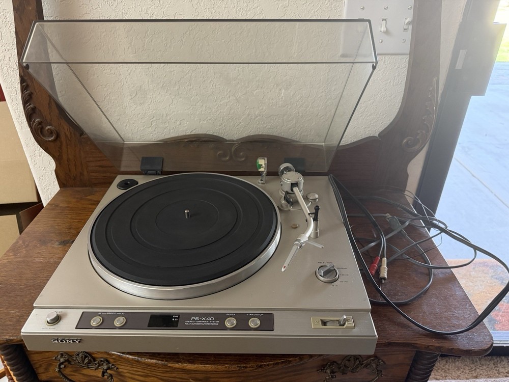 Sony PS-X40 Automatic Turntable System Stereo, Direct Drive, Needle Issue