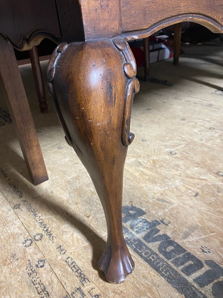 Vintage style solid oak sideboard table with carved details