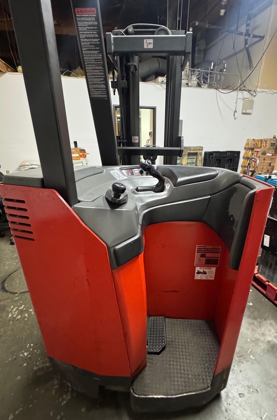 Raymond DSS 300 Stand Up Forklift Electric Reach Truck Warehouse Lift W/Charger