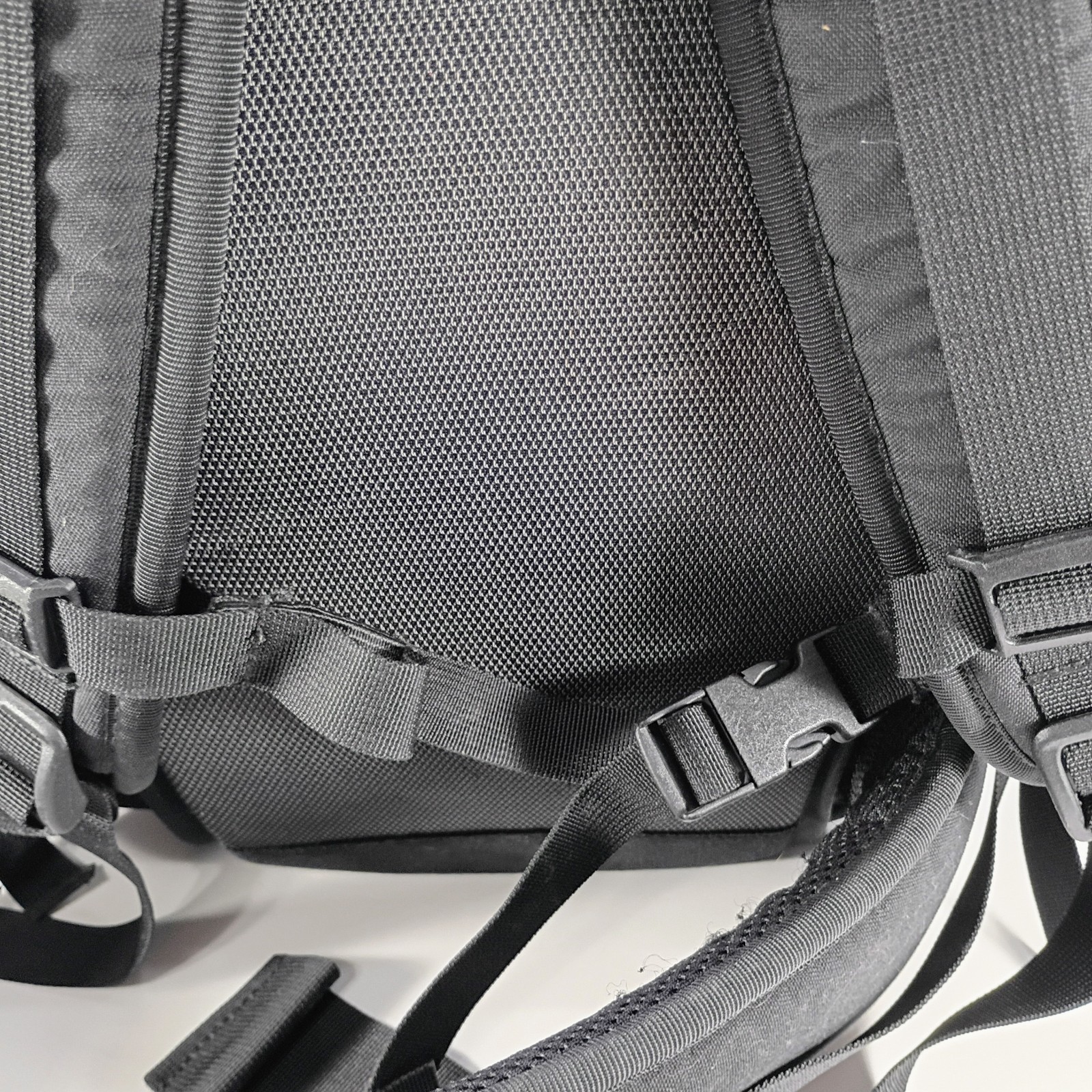 Kelty Moraine 3200 Internal Frame Backpack 52 Liter Black And Green