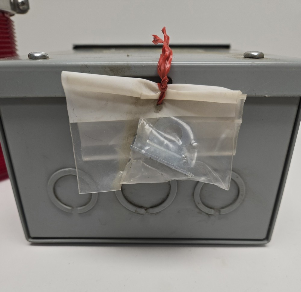 TOMAR 3200 POWER STROBE LIGHT RED