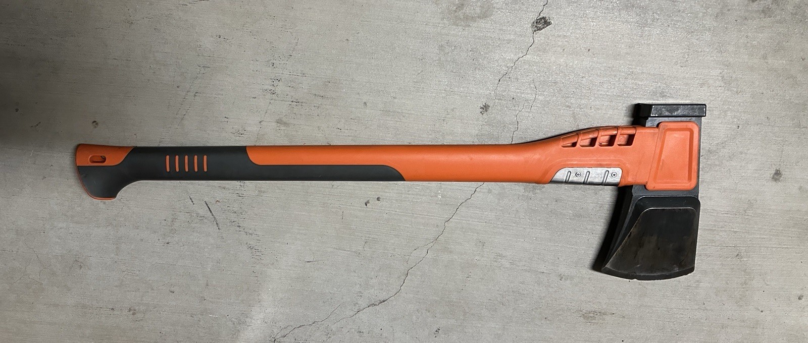 Husqvarna S2800 27" Composite Wood Splitting Axe with Blade Guard