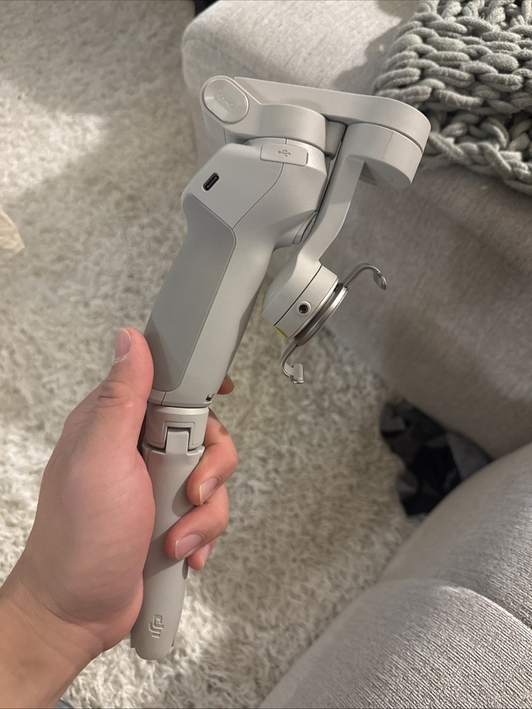 DJI Osmo Mobile 7 Smartphone Gimbal Stabilizer