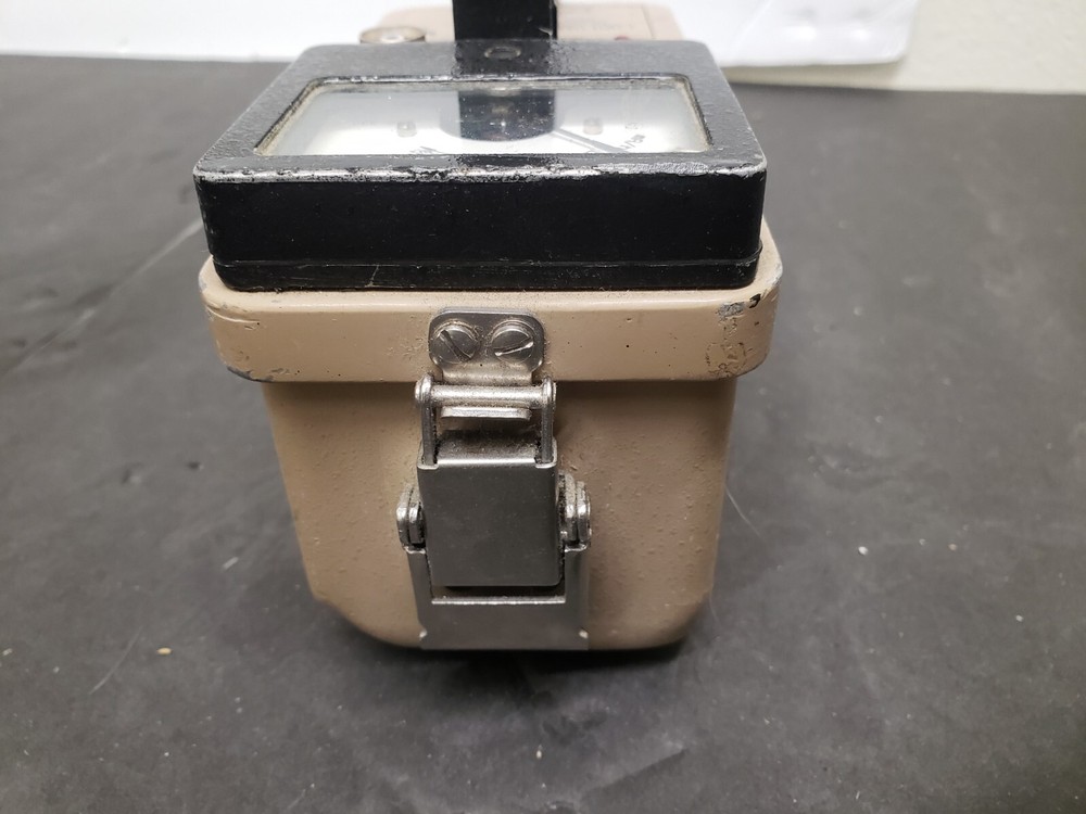 LUDLUM Model 3 Survey Meter * READ *