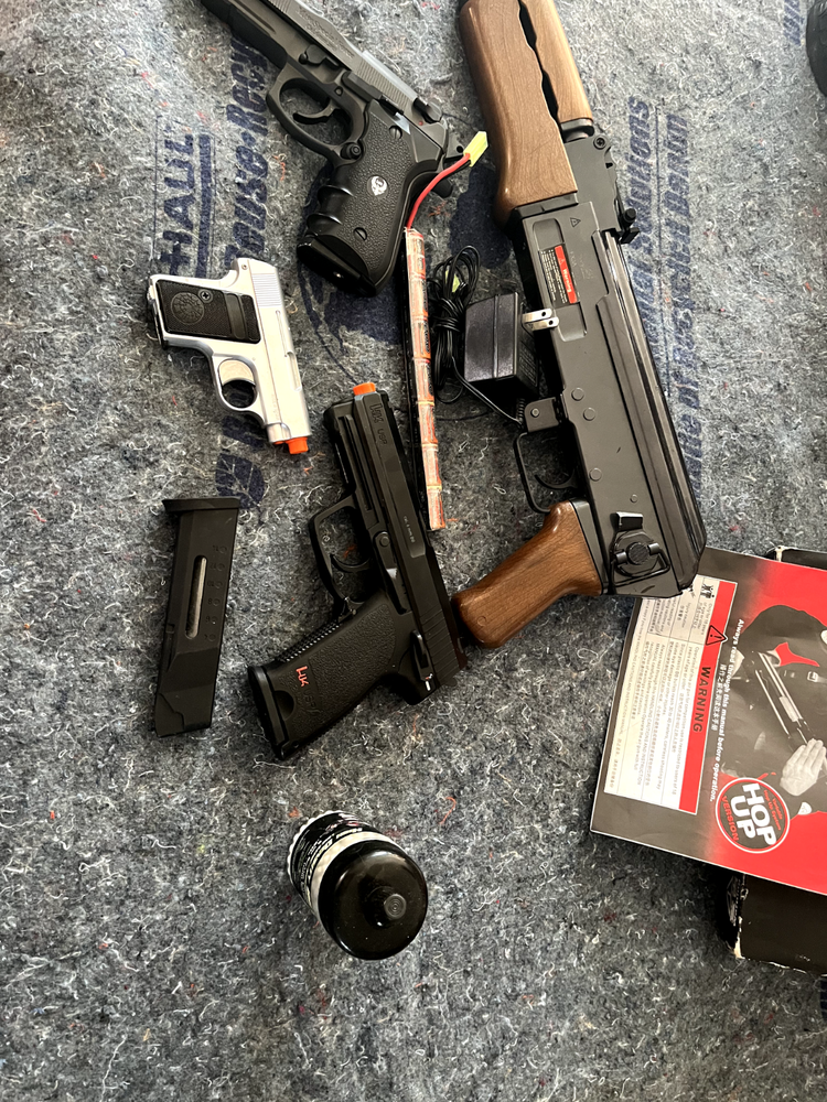 airsoft guns
