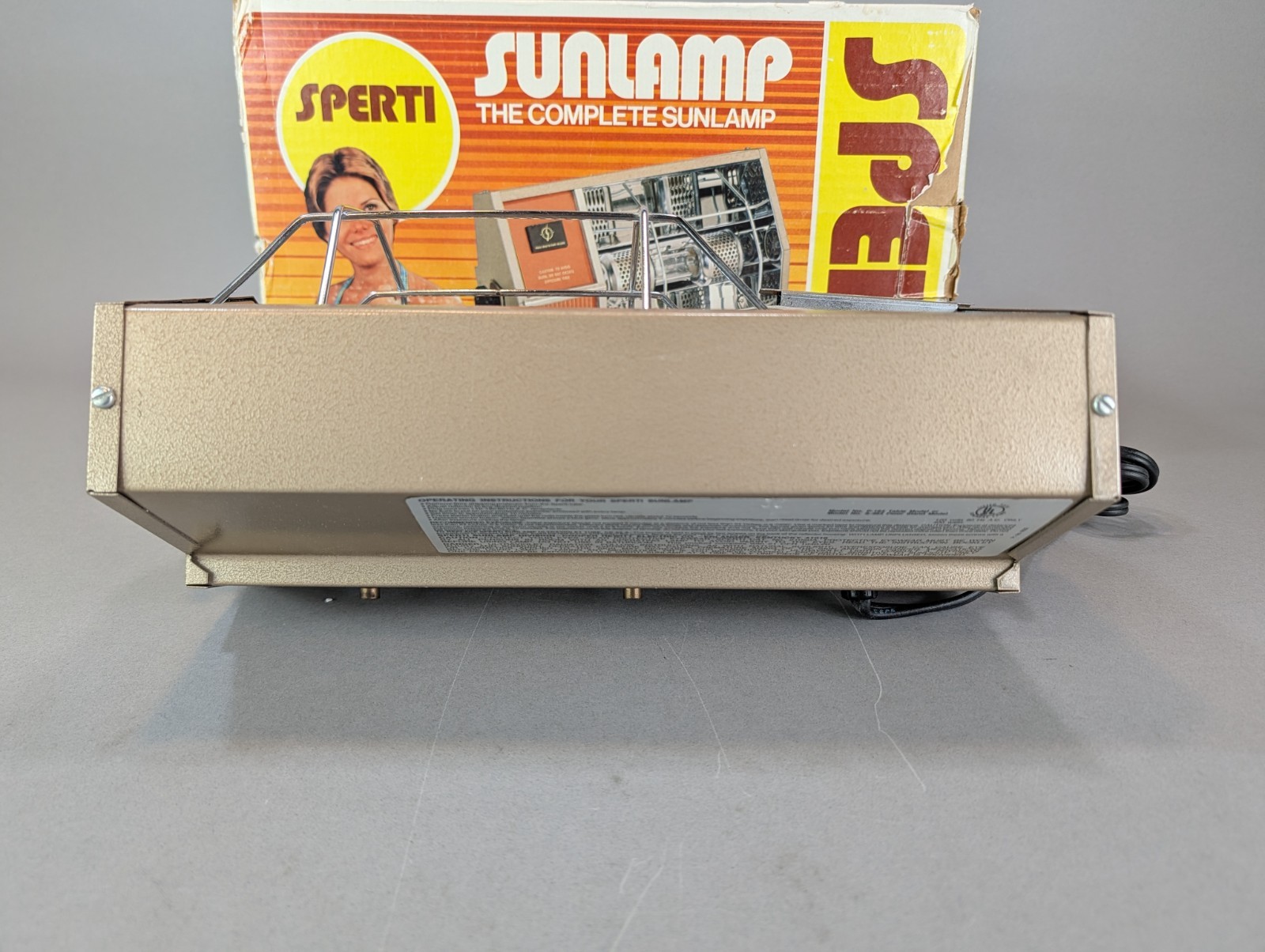Vintage Sperti The Complete Sunlamp San Remo Model P-164 w/ Bulb!