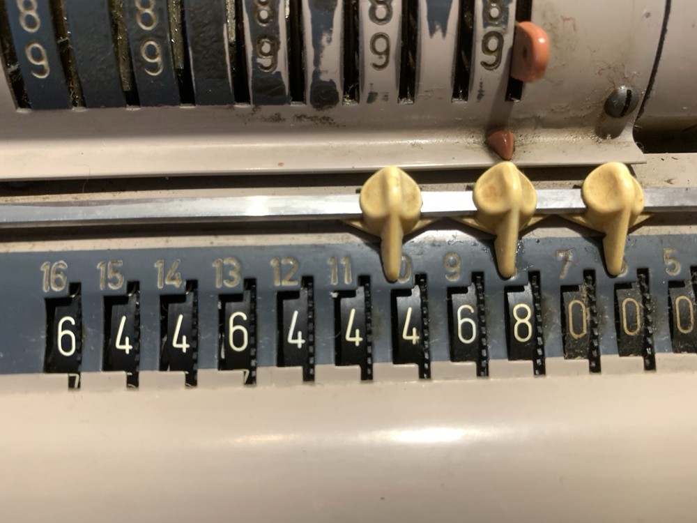 Vintage Walther Mechanical Calculator – German Office Machine