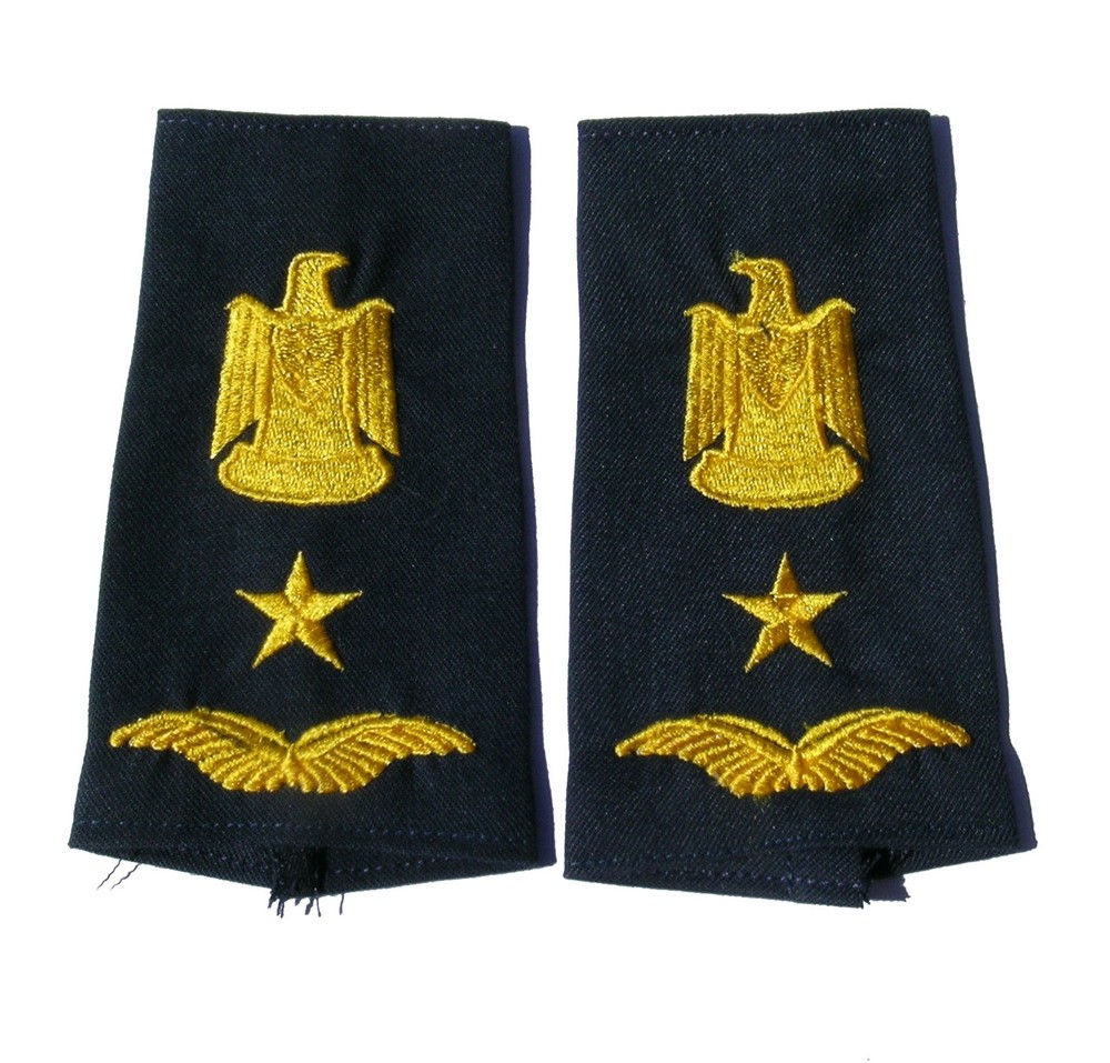 Iraqi Air Force Lt. Colonel shoulder boards.