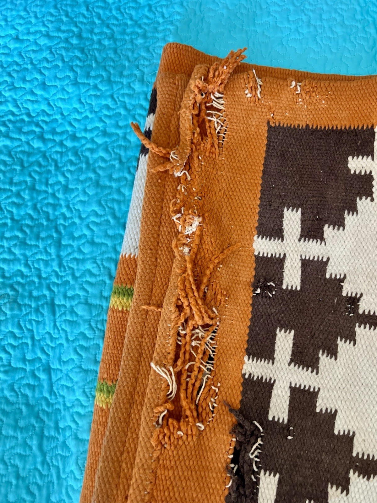 Beautiful Vintage Navajo Yie Rug Native American 47 x 33 Home Spun Wool As Is