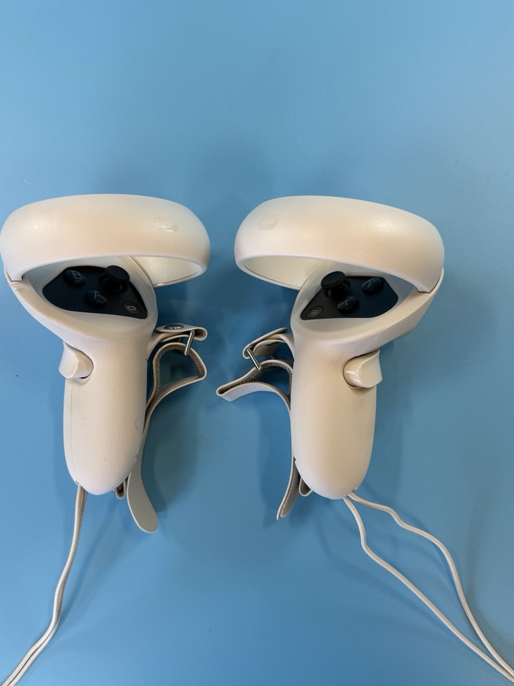 Meta Quest 2 Virtual Reality Headset KW49CM White