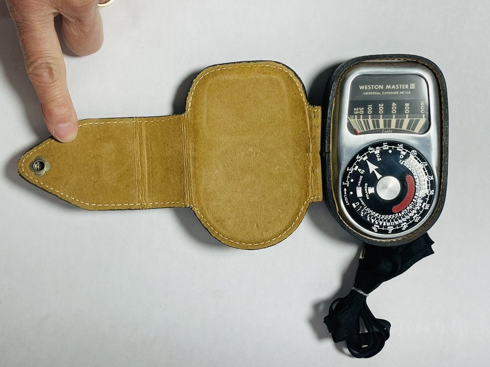 VINTAGE Master III Universal Light Exposure Meter Model 737 Original Case