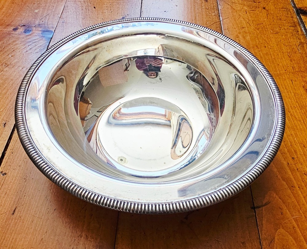 Wm Rogers 4262 Silverplate Serving Dish w Lid + 1-1/2 qt Pyrex Glass Bowl Vintag
