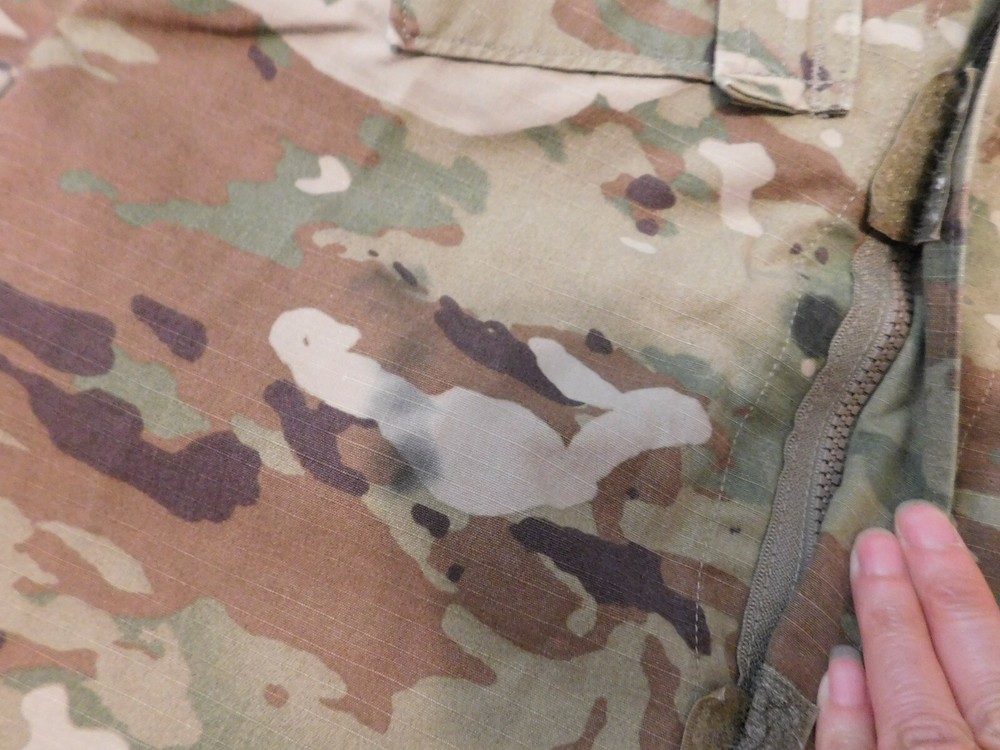 US ARMY OCP FEMALE COAT SZ 33 - REGULAR