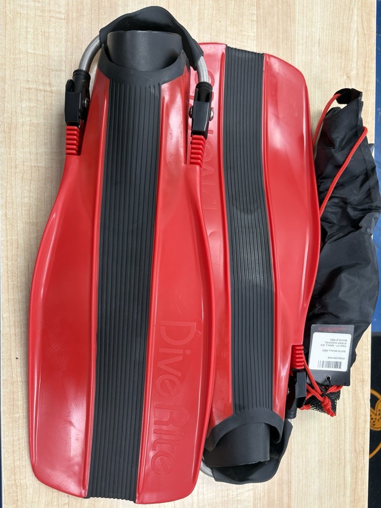 Dive Rite XT Scuba Diving Fins Red Size Small