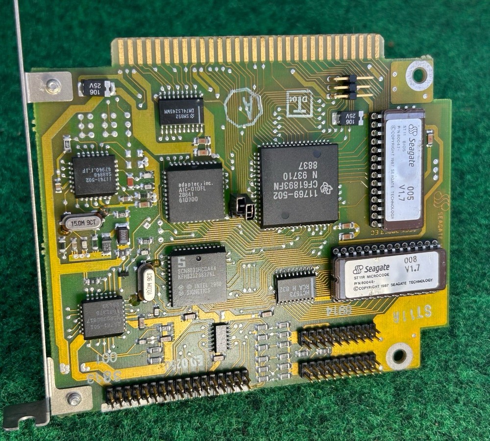 [NOS/Untested] Seagate ST-11R 8 BIT RLL DISK CONTROLLER BIOS V 2.0  001