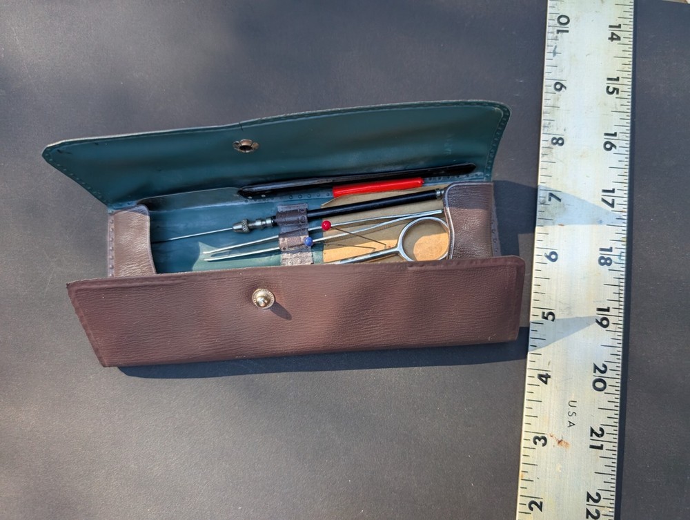 1960 era dissecting kit with closable plastic case