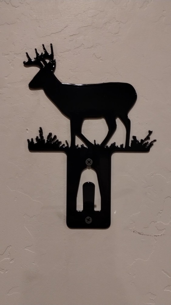 Whitetail Skull Hanger Black
