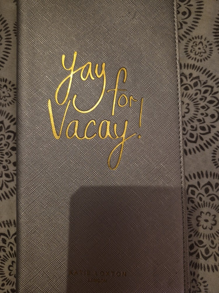 “katie Loxton” Passport Holder
