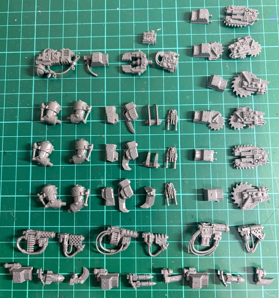 Ork Meganobz Arms & Weapons Mega Bits Bundle – Power Klaws Shootas Sawz Kitbash
