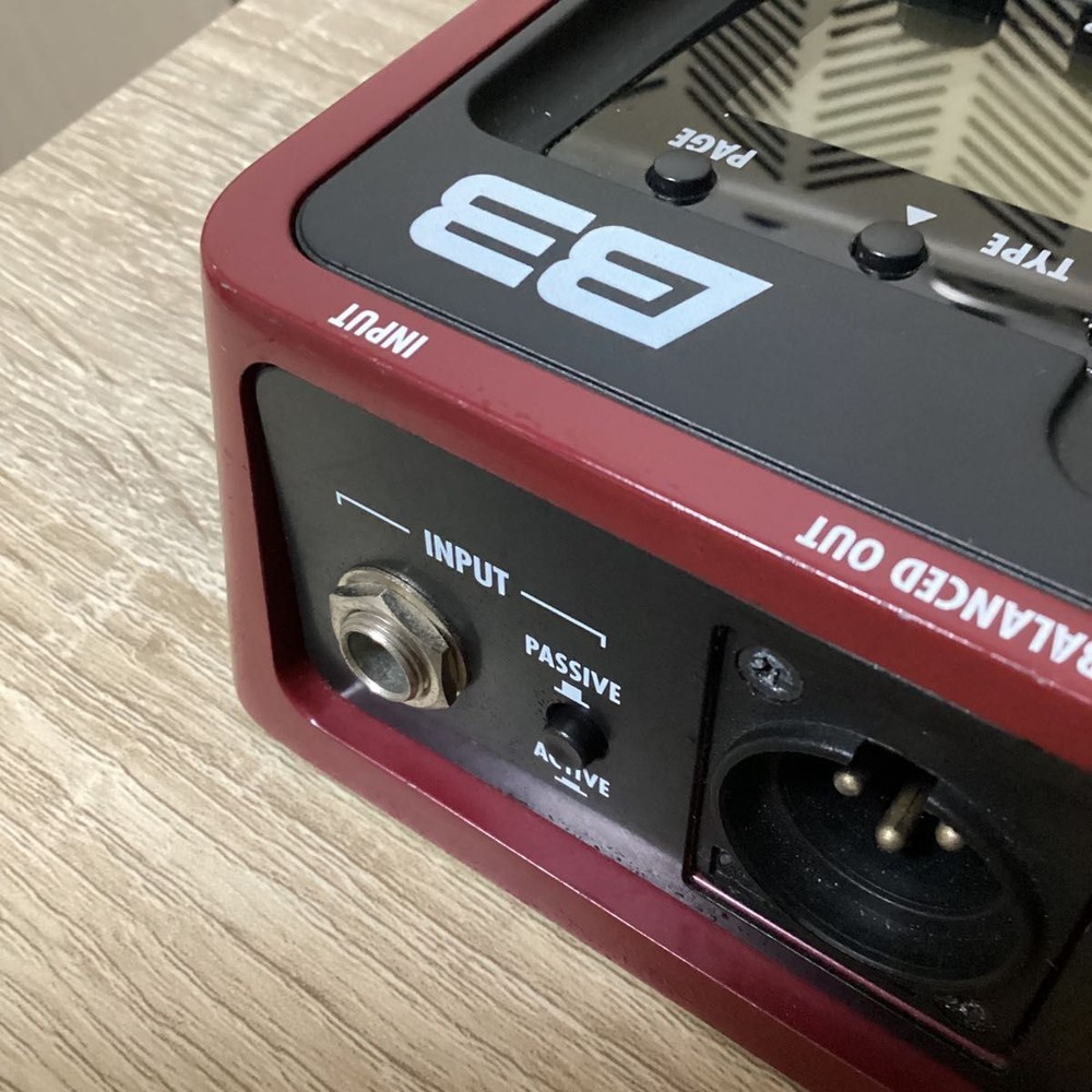 ZOOM B3 bass multi-effector