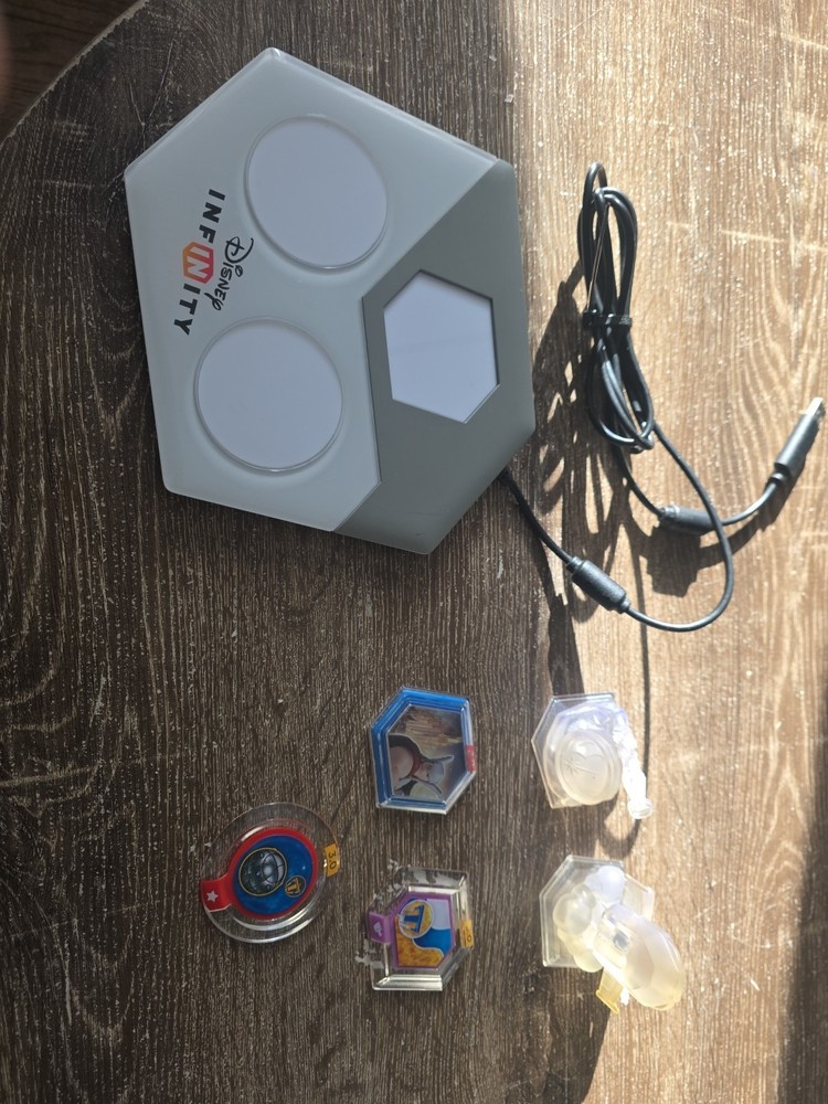 Disney Infinity Portal Base Pad And Power Disc's