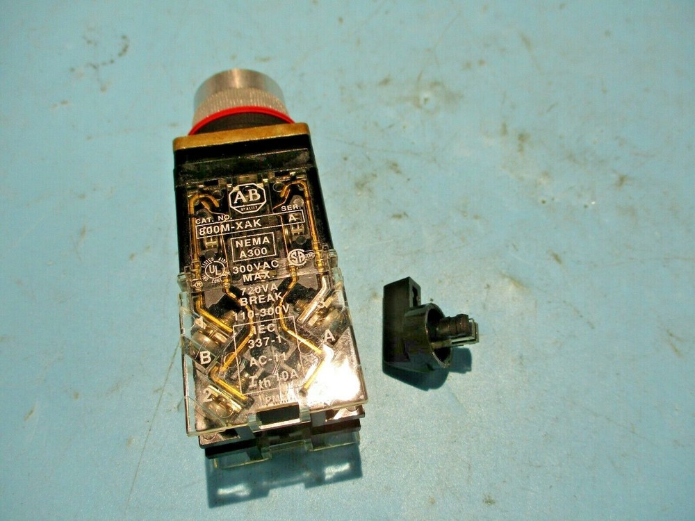 NEW ALLEN-BRADLEY 800MR-HH2BBK SER.C SELECTOR SWITCH COMPLETE