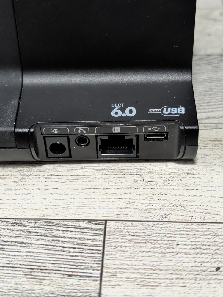 Plantronics Savi W745 Multi Device Wireless Headset System Powers & Holds Charge