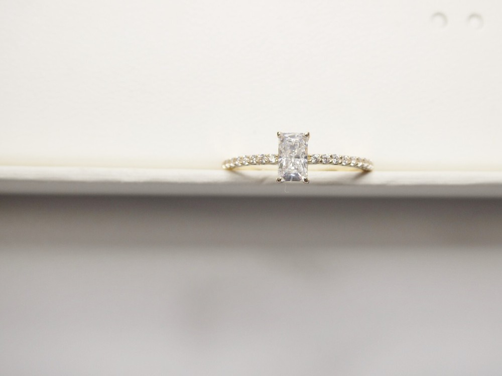 10K REAL SOLID YELLOW GOLD LADIES RING