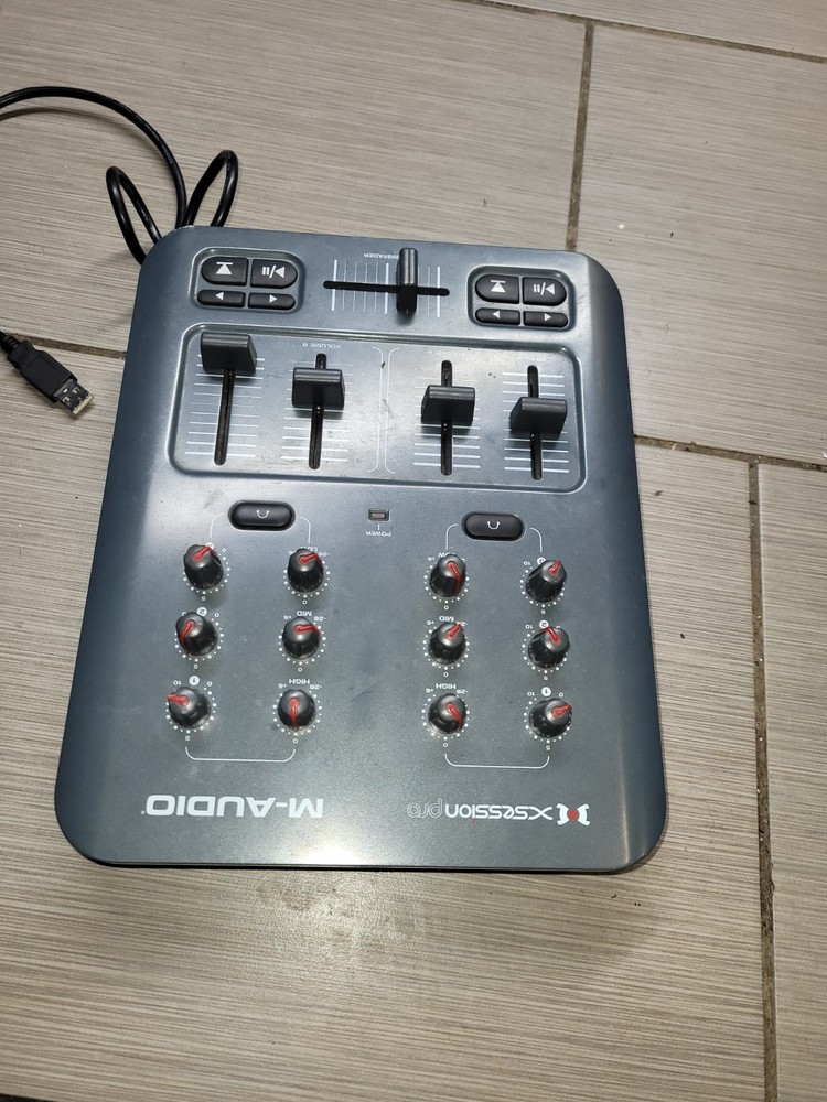 M-Audio XSession Pro Torq Mix Lab MIDI DJ & Mix Controller (USB) used