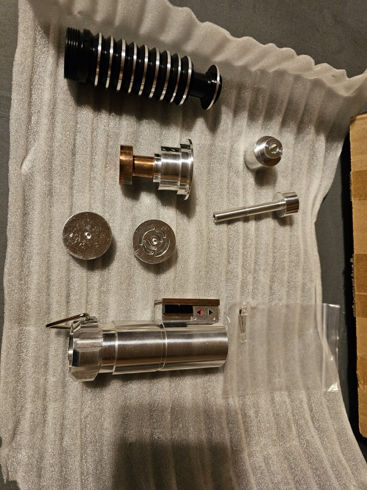 Luke Skywalker Lightsaber Bundle