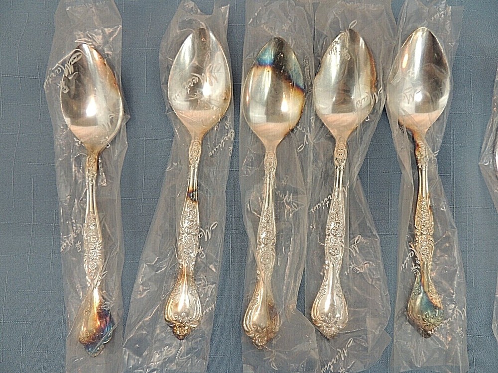 VINTAGE S. S. MARTIAN SILVERPLATE, 26 PIECES