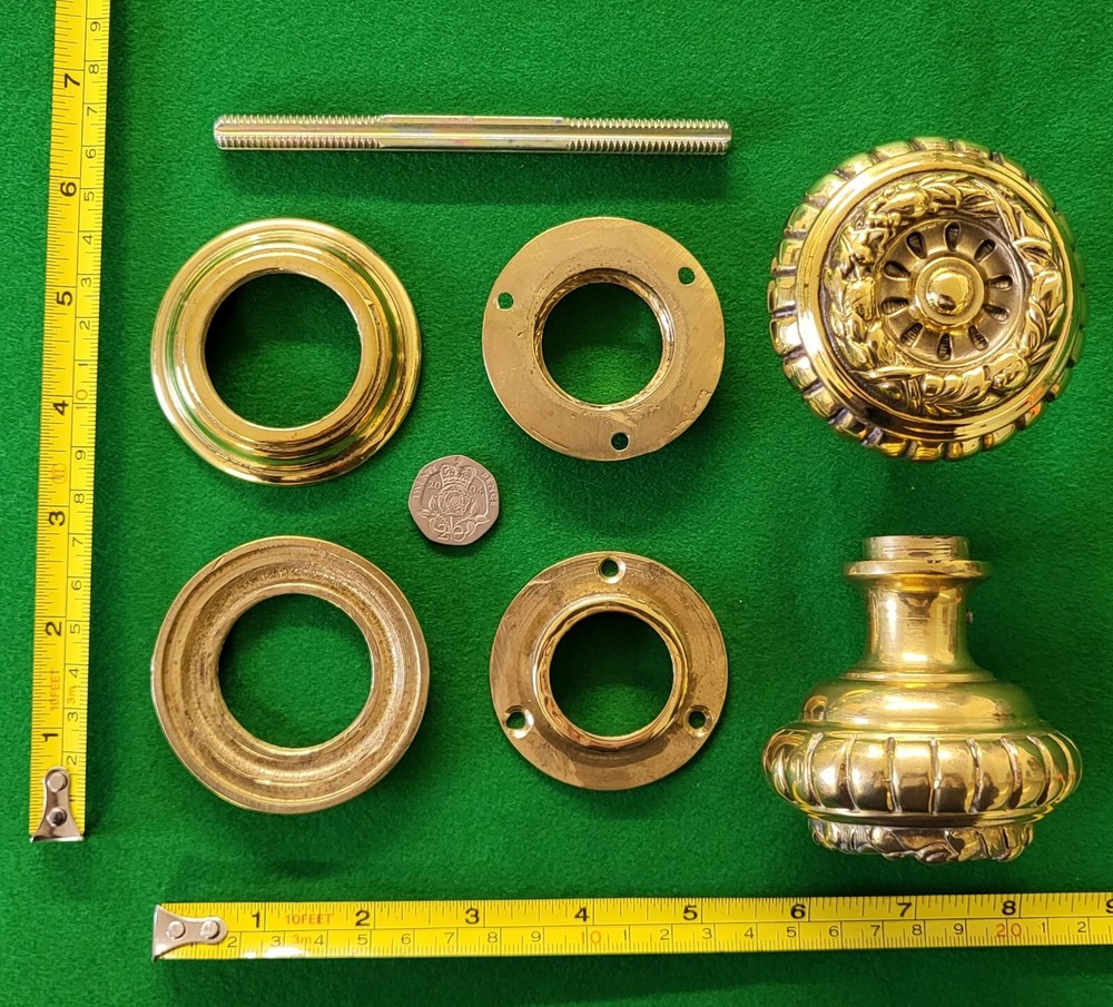 Pair heavy duty round solid cast brass door knobs handles Regency ironmongery