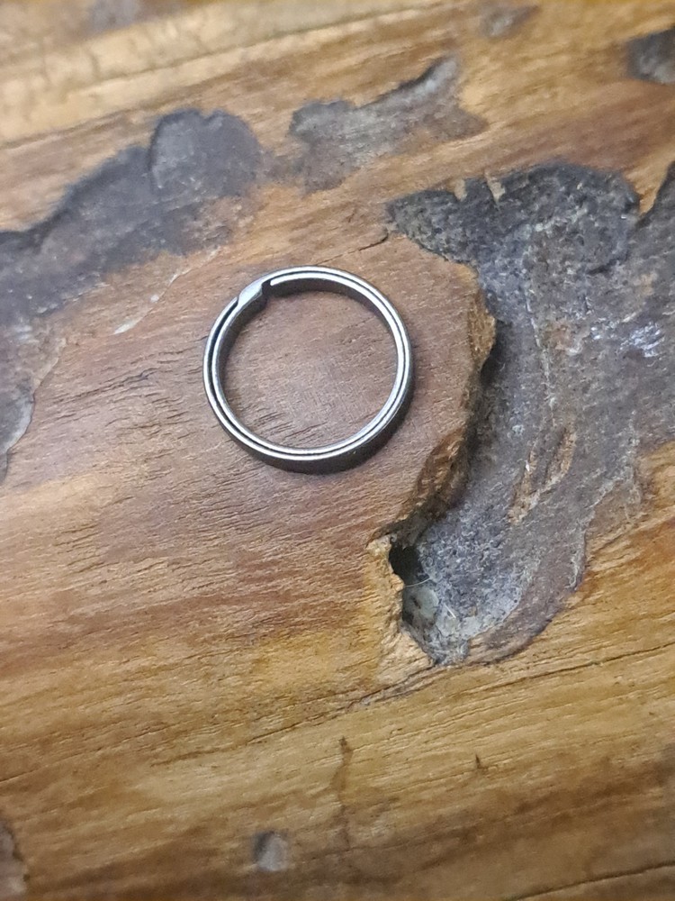 Small 16mm Accessory Titanium Sidepush Keyring