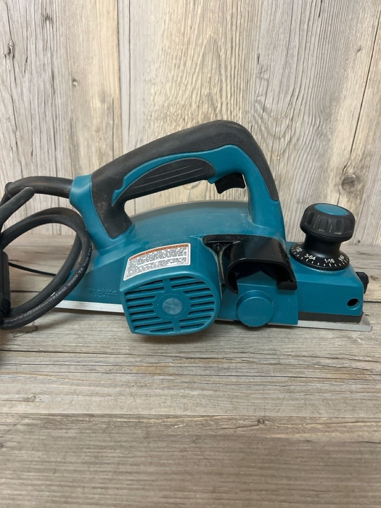 MAKITA KP0800 (PSN040984)