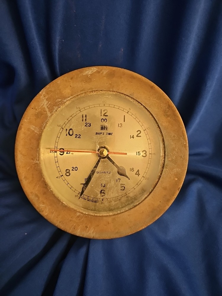 Brass 10 inch diameter Ships Clock quartz movement