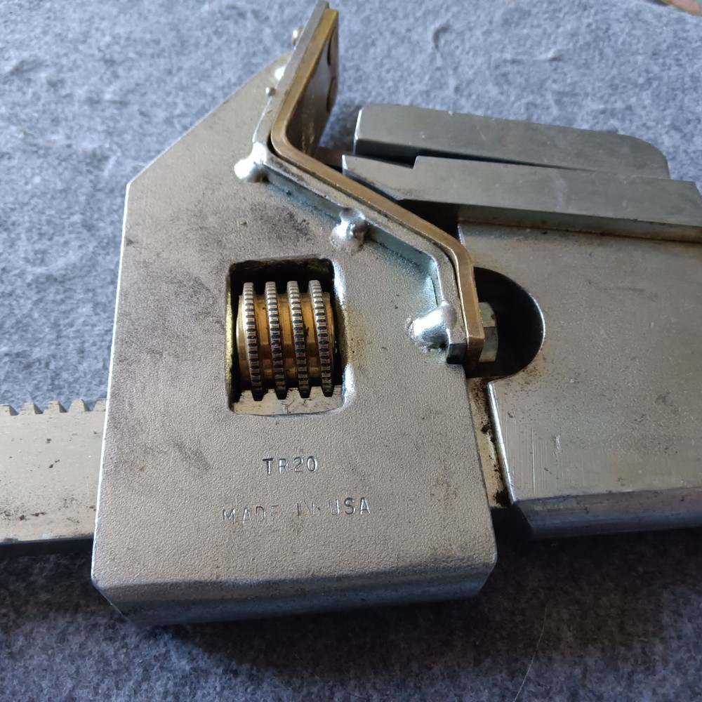 TR-20 Rethreading Tool Thread Chaser