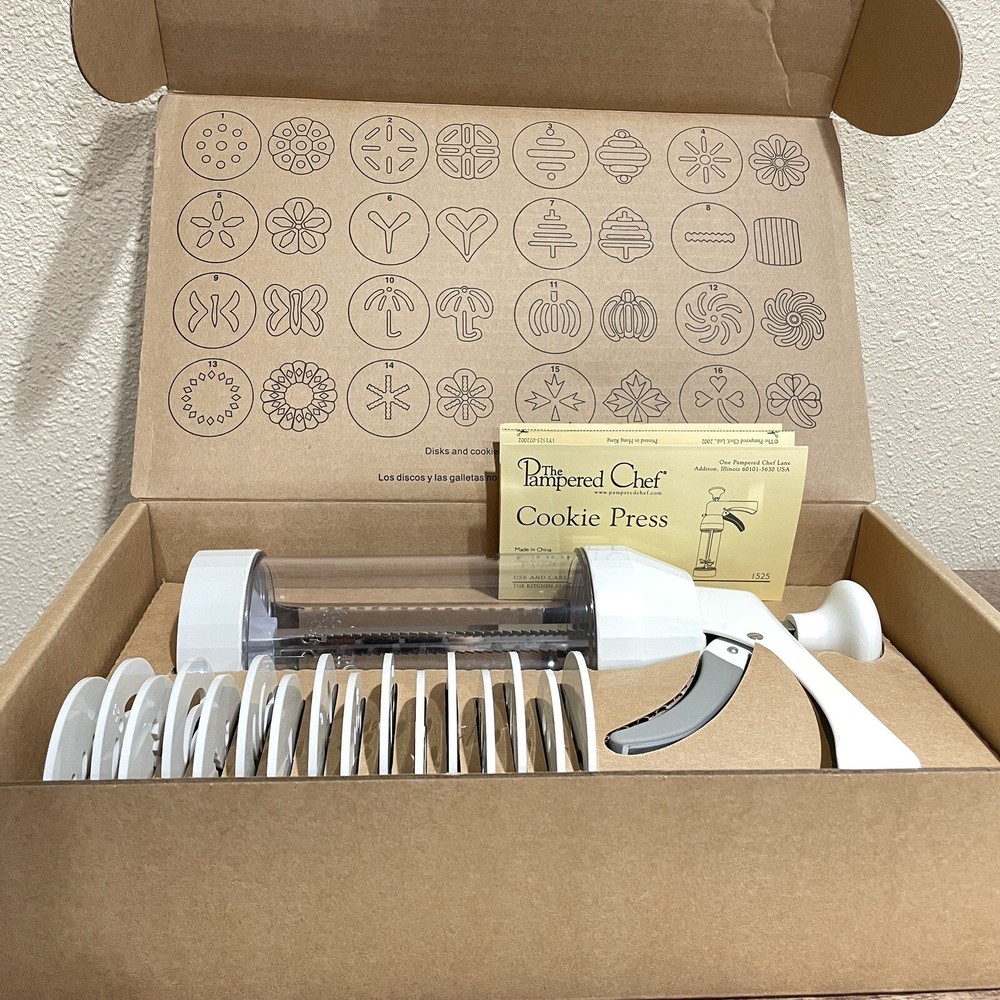 Pampered Chef Cookie Press #1525 In Original Box 16 Different Disc Patterns