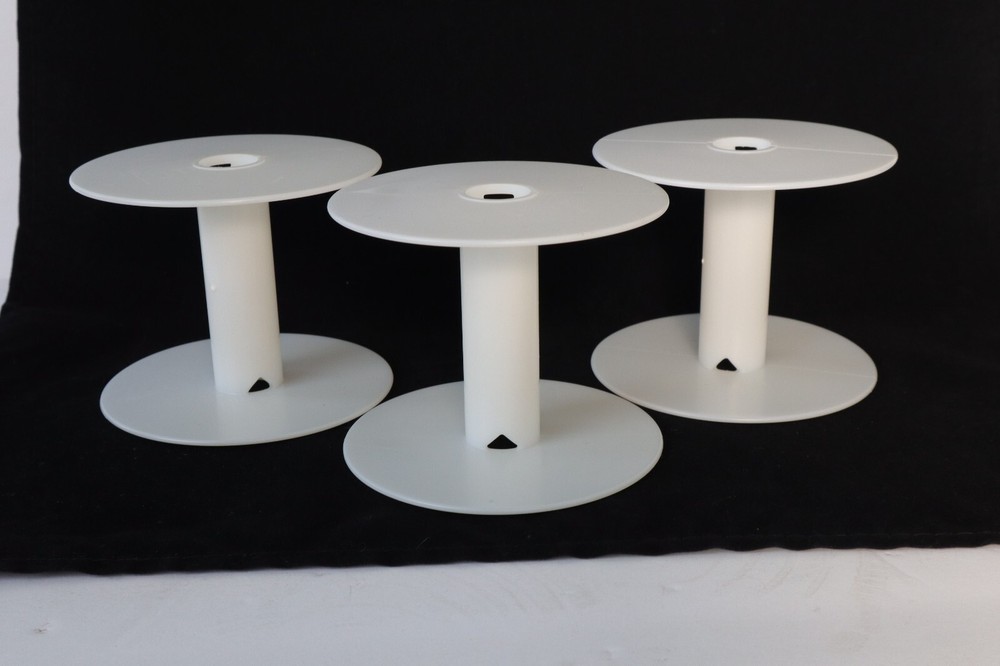 PLASTIC SPOOLS - 4" X 3" - GREAT FOR RIBBON, PARACORD, STRING, WIRE, ROPE
