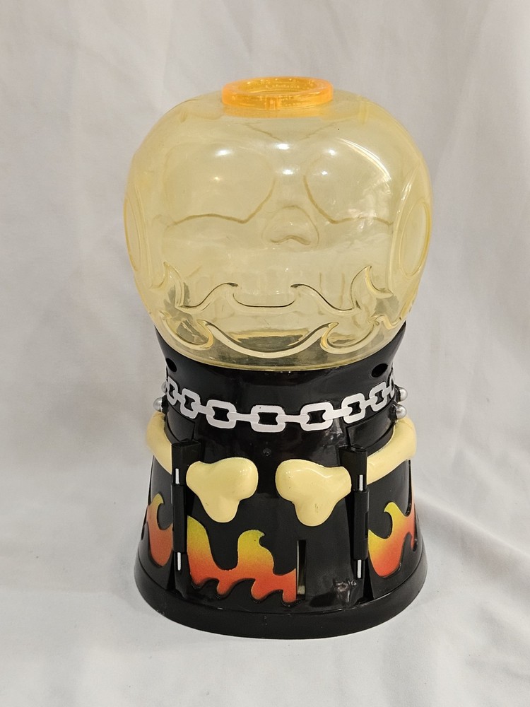 Squinkies Skull Cavern Playset with Figures and Bubbles