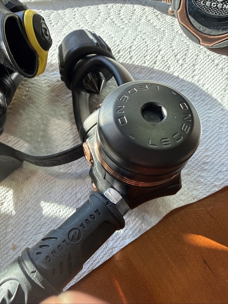 Aqualung Legend scuba diving regulator set
