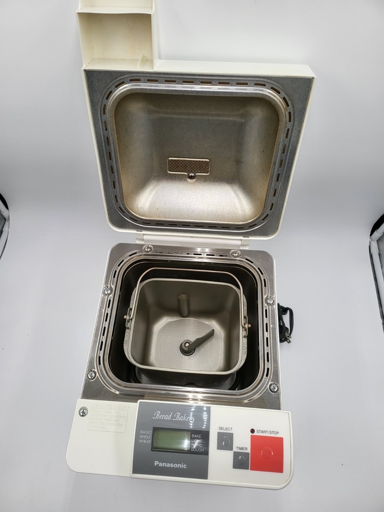 Panasonic SD-BT10P Bread Bakery Breadmaker 1 lb Loaf Bread Machine - Used