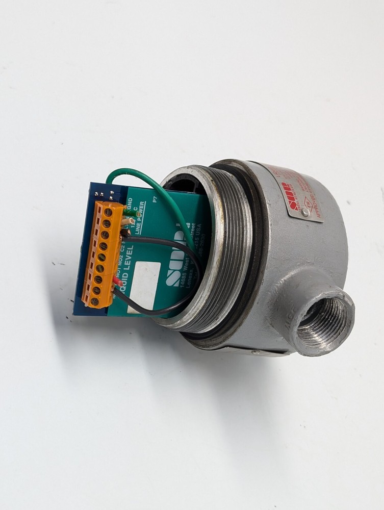 SOR 701K1-U-P7-C-FM Liquid Level Switch (USED).