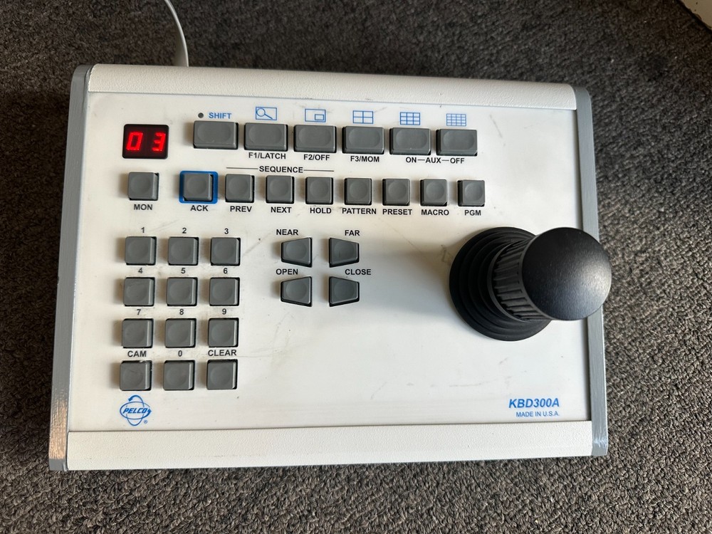 PELCO KBD300A UNIVERSAL INDUSTRIAL JOYSTICK KEYBOARD CONTROLLER With Cables