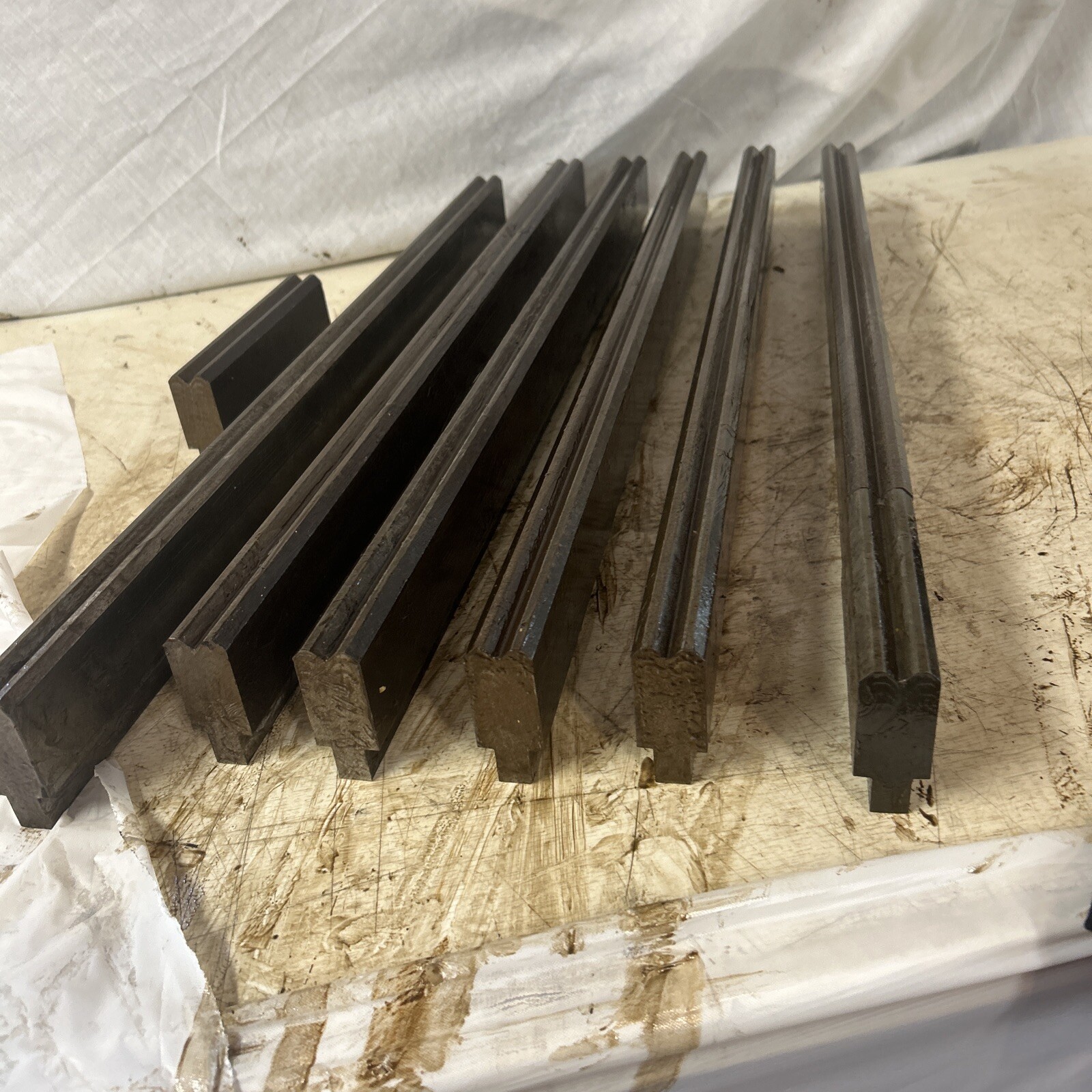 3/8” V Opening Bottom Die, 2’-12’ Long, 18 Gauge Bottom Die, .375”v, No.2-3/8”.